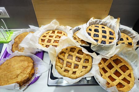 Tartelettes et beignets pour le petit déjeuner